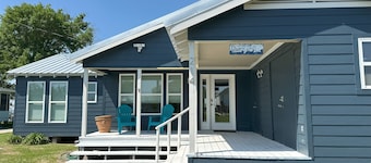 Adorable Fishing Camp ved Big Lake med Private Pier, Sun Deck og Fishing Lights