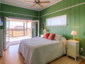 4 quartos, berço de viagem, Wi-Fi de cortesia, roupa de cama