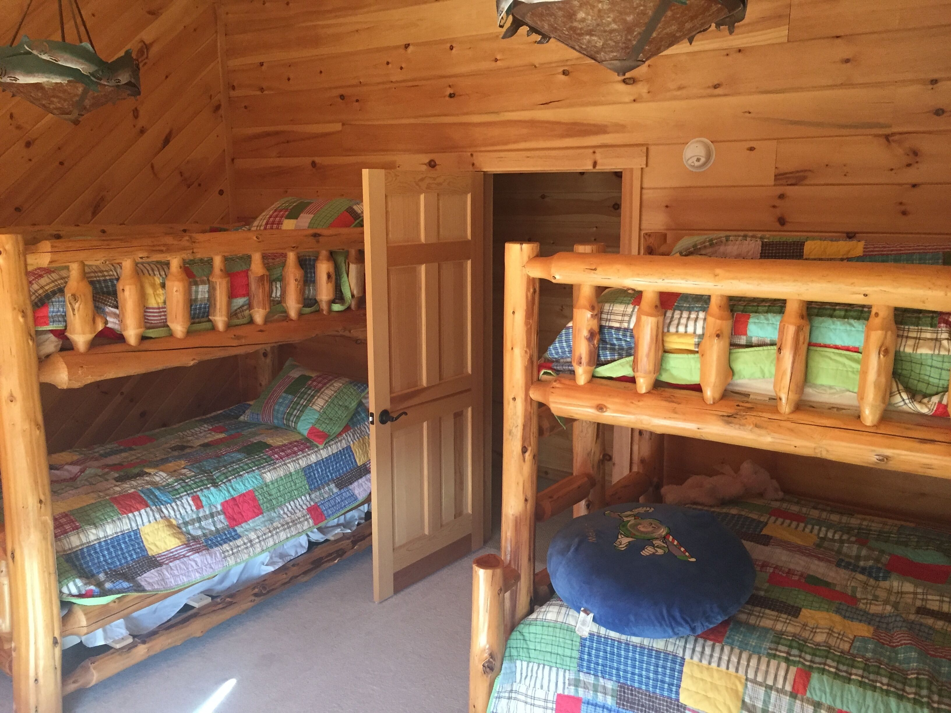 Lake Harmony Water Frnt, Large Cstm Blt Log Cabin,. Sleeps 15, Dock, Game Room