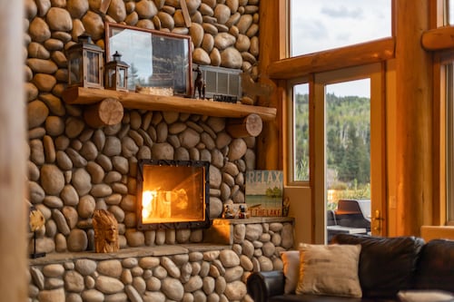 Cabin on Lake Purgatory across from Purgatory Ski Area - Specials Now