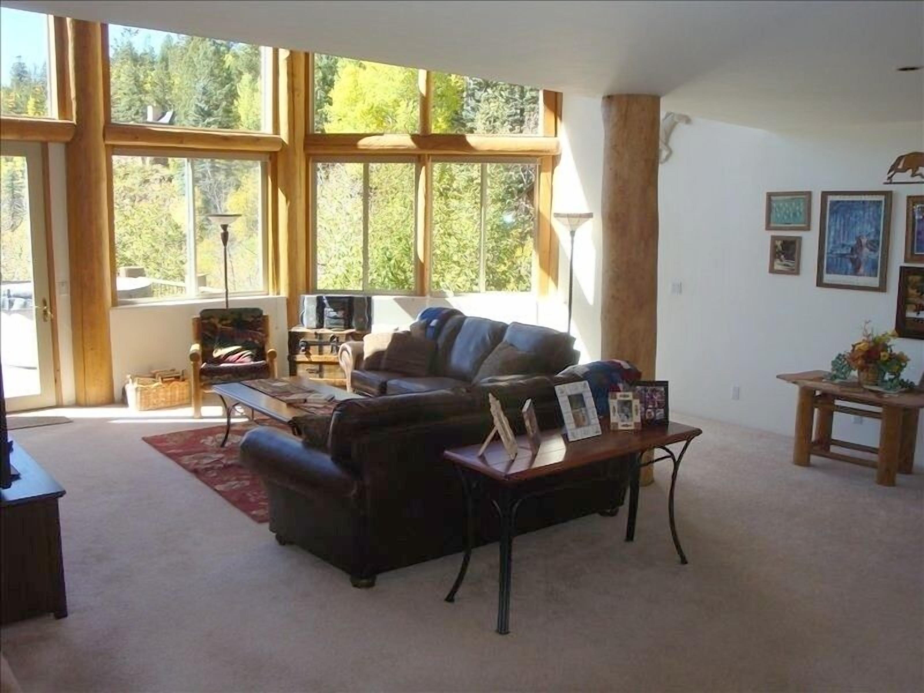 Beautiful Fall Colors and Fishing on Private Lake Purgatory 