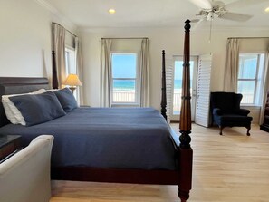 6 bedrooms, desk, iron/ironing board, WiFi