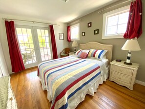 5 bedrooms, iron/ironing board, WiFi