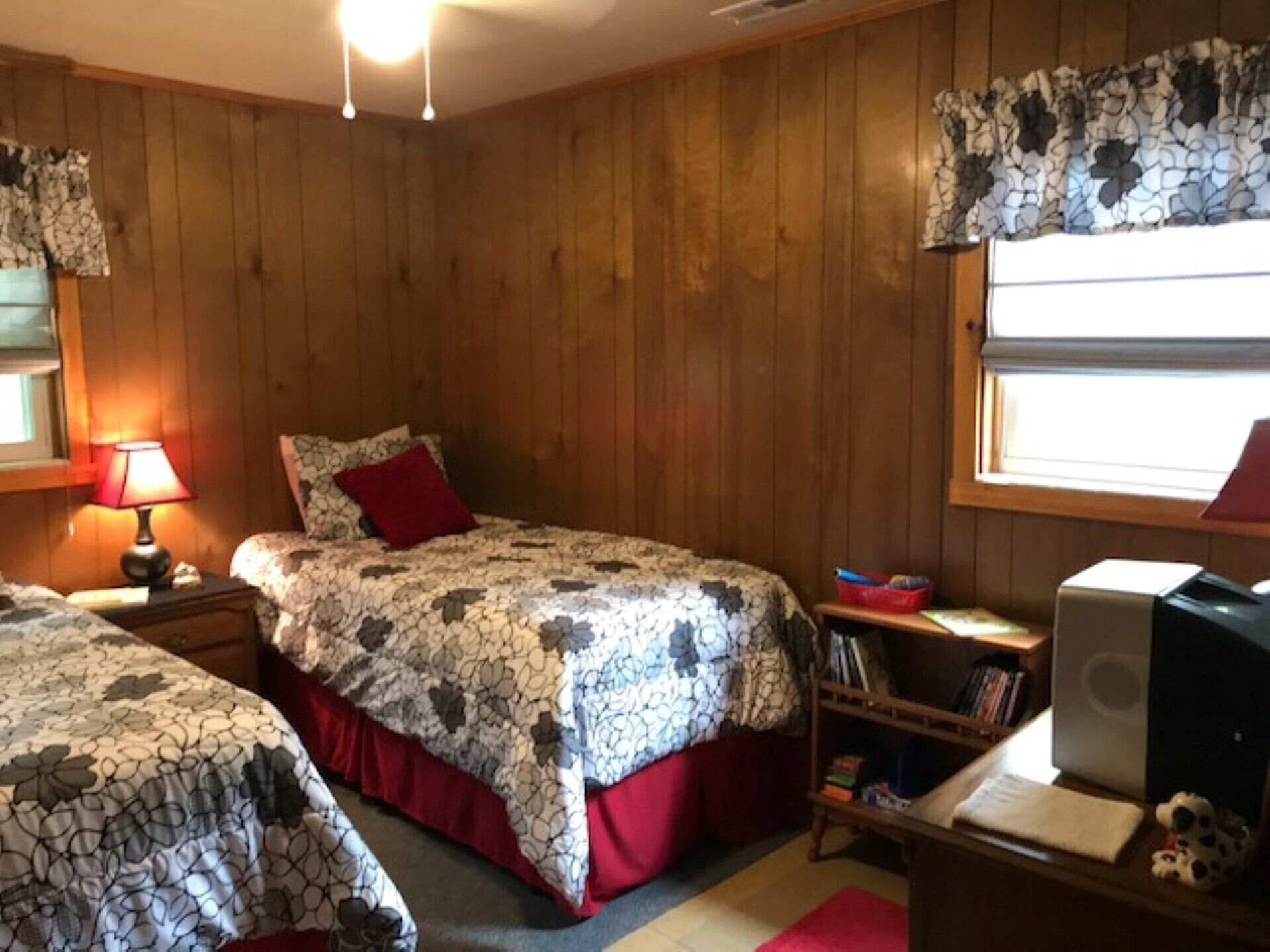 Stone Cottage is located in a beautiful mountain gorge