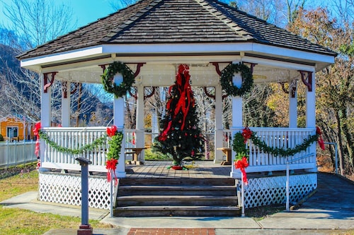 Newly Renovated Country Home Located near Greenbrier River