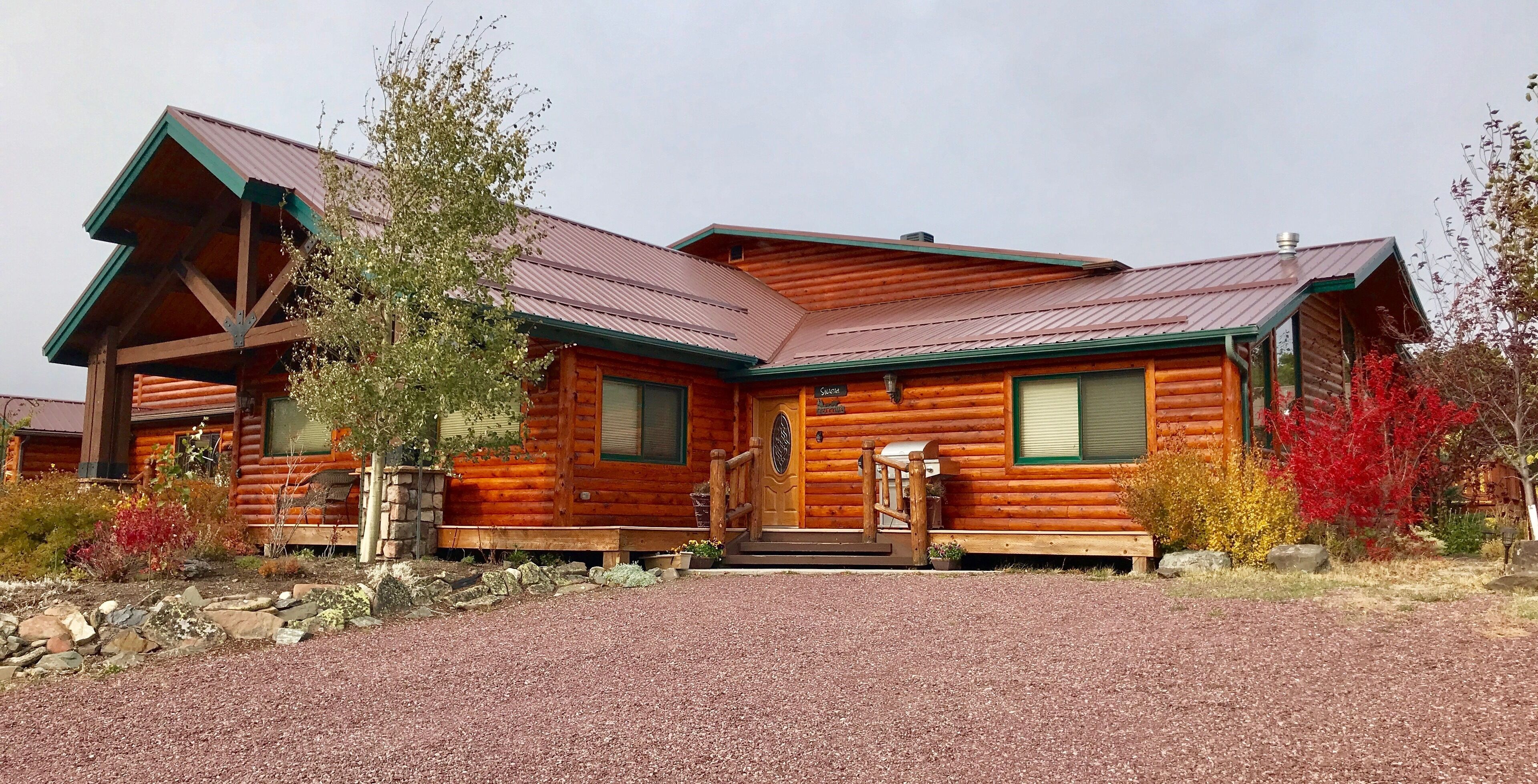 Luxury lodging minutes from Glacier National Park.