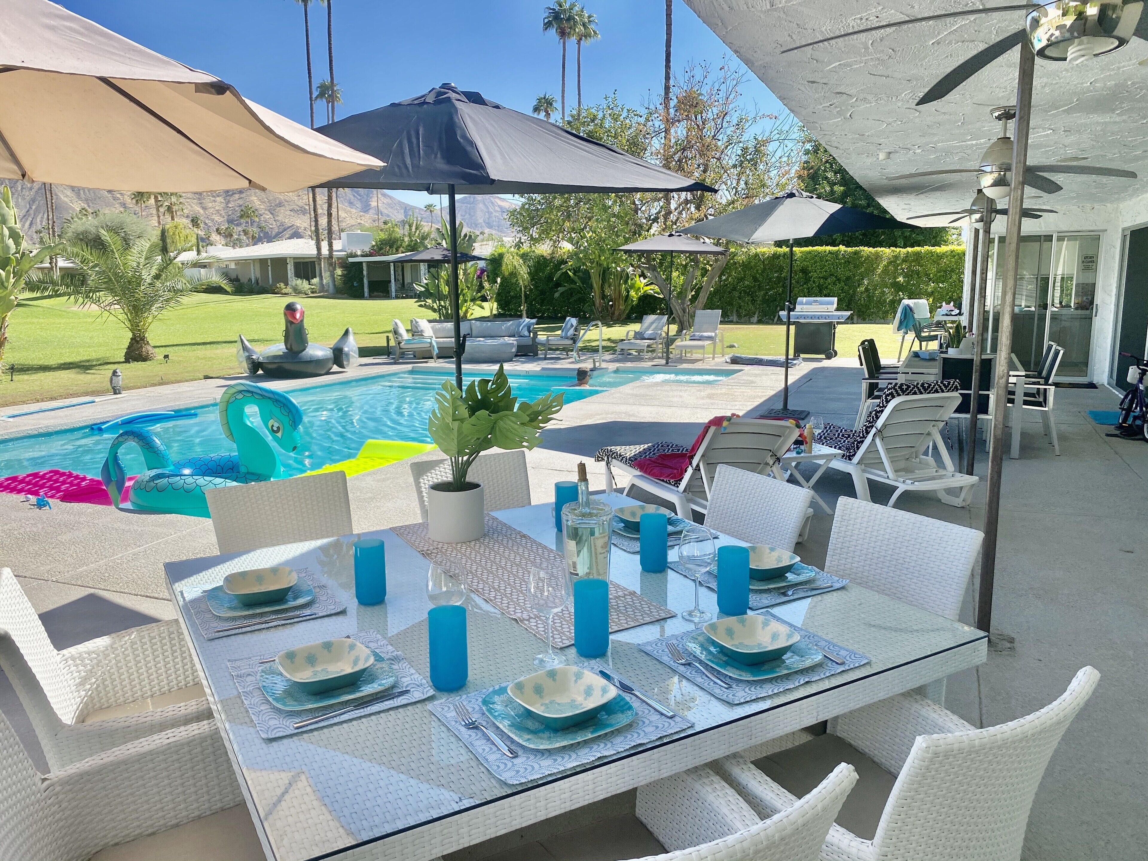 Modern Palm Springs Golf Course Property, 3 bedrooms,sleeps 6