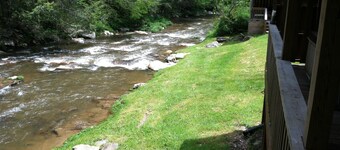 Peaceful little Cabin located along the banks of a serene Trout Stream
