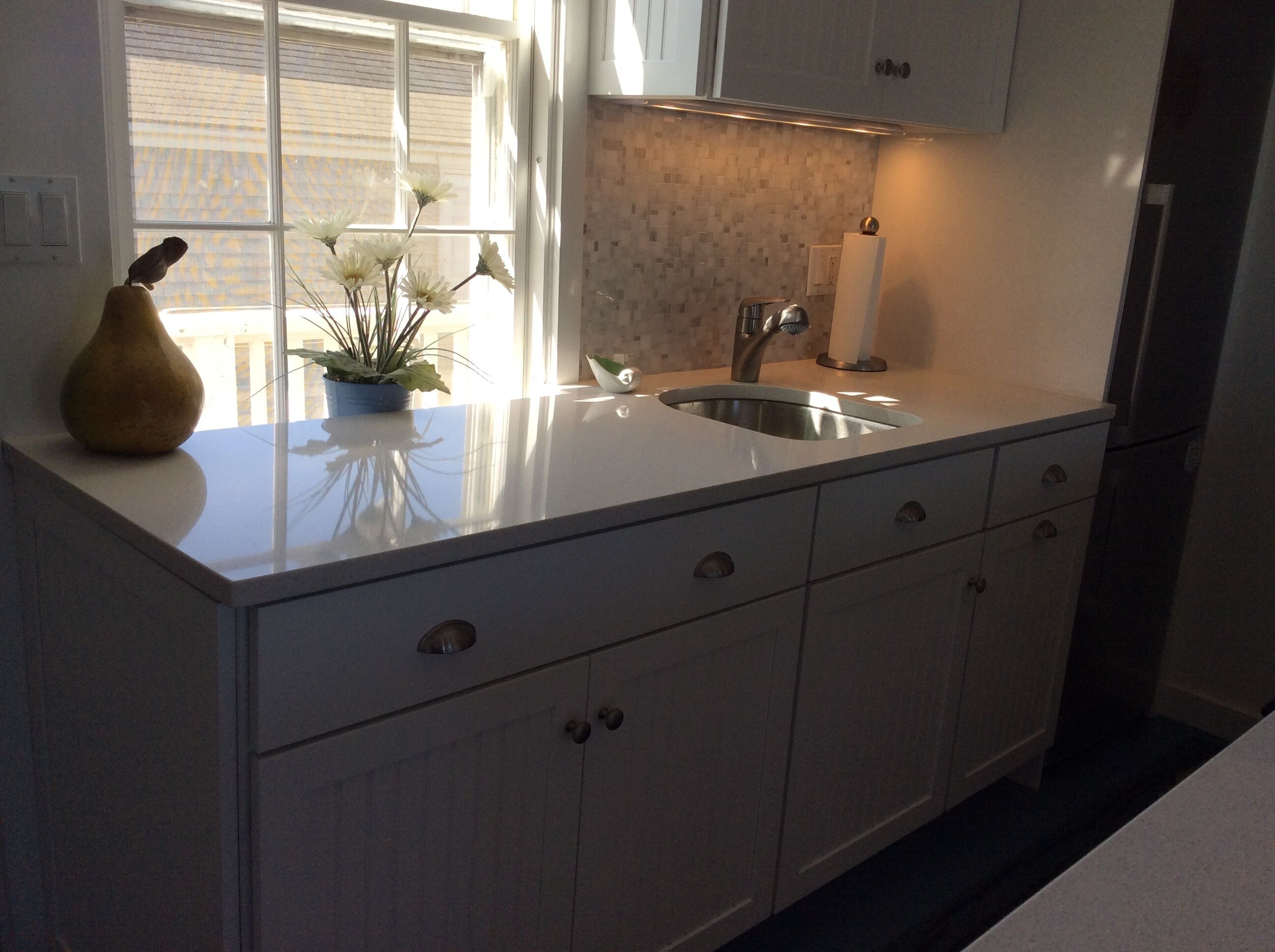 IT’S ALL ABOUT LOCATION! Steps from Old North Wharf - Harbor view 