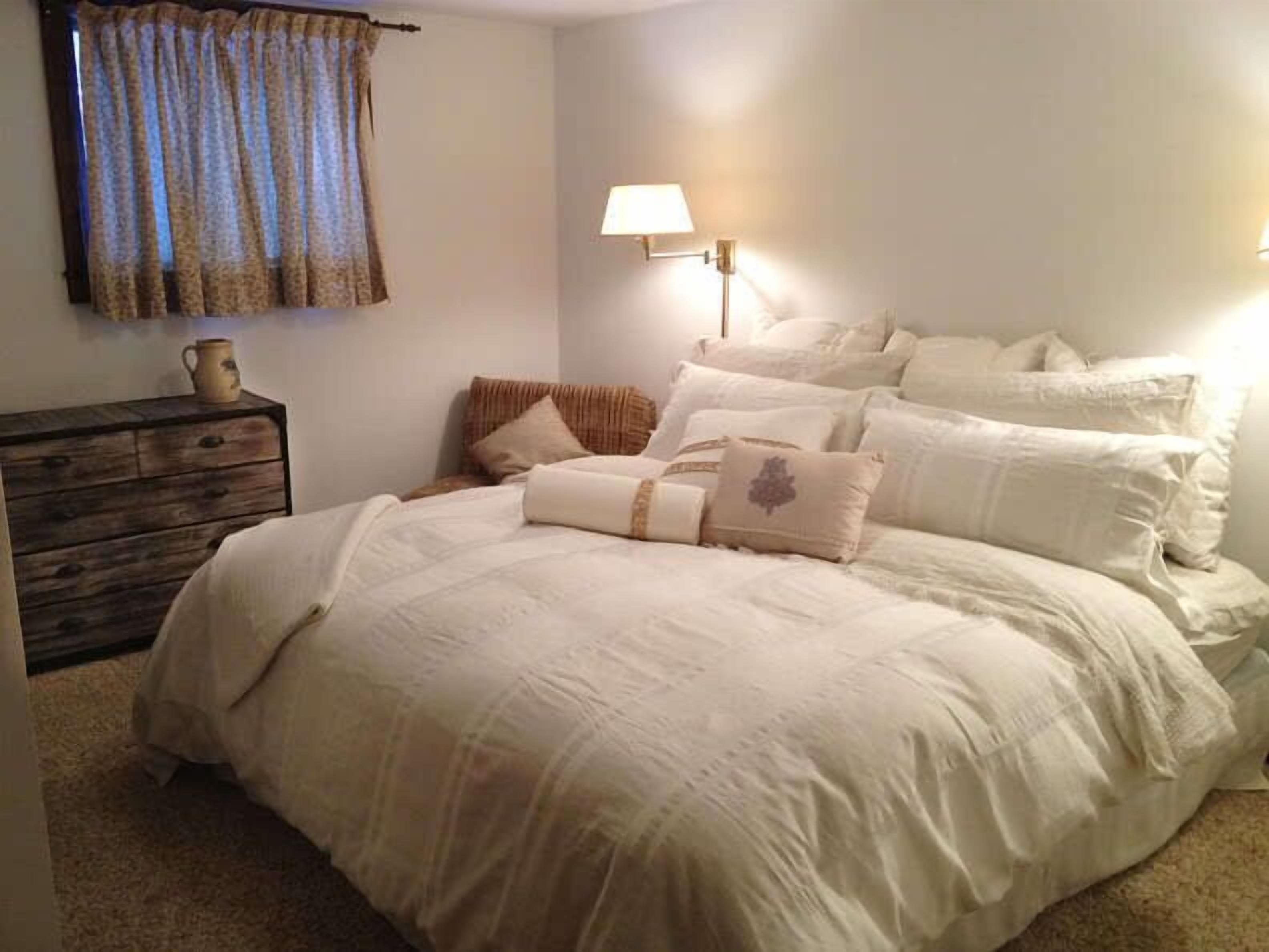 Cozy House In Sugarbush Vermont - Message b4 booking required.