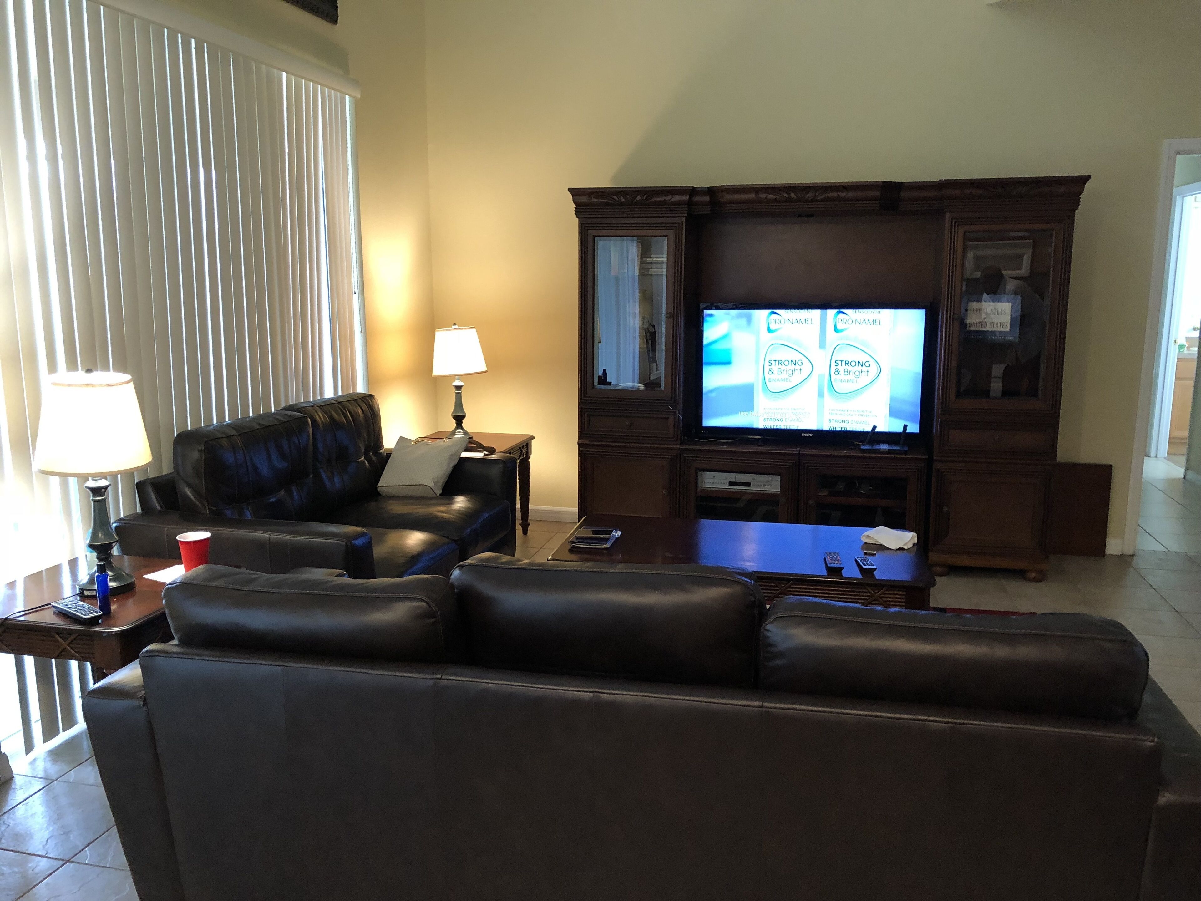 Spacious and Clean, Pool and Spa, Wifi, Keyless Entry,Close to Disney, 4 masters