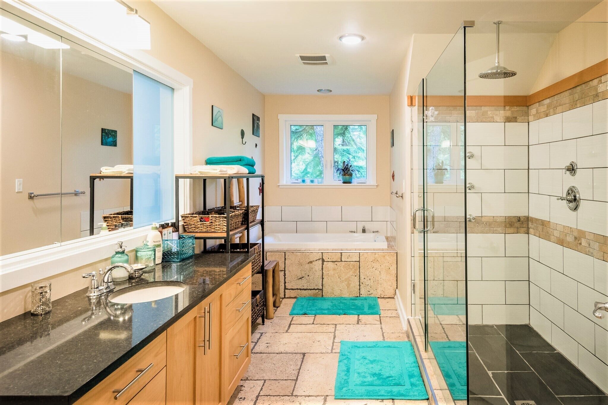 Newly Available!   Luxury Vacation House, Steps to the Ocean