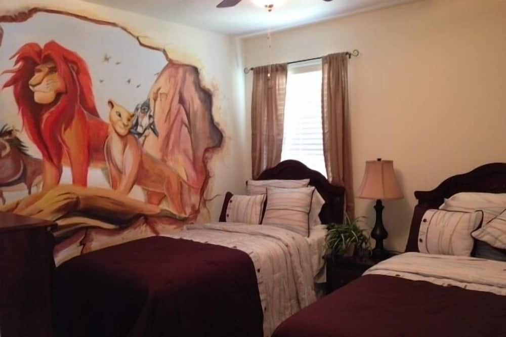 Book your summer vacation soon!!! Reduced rates for March break and Pass over