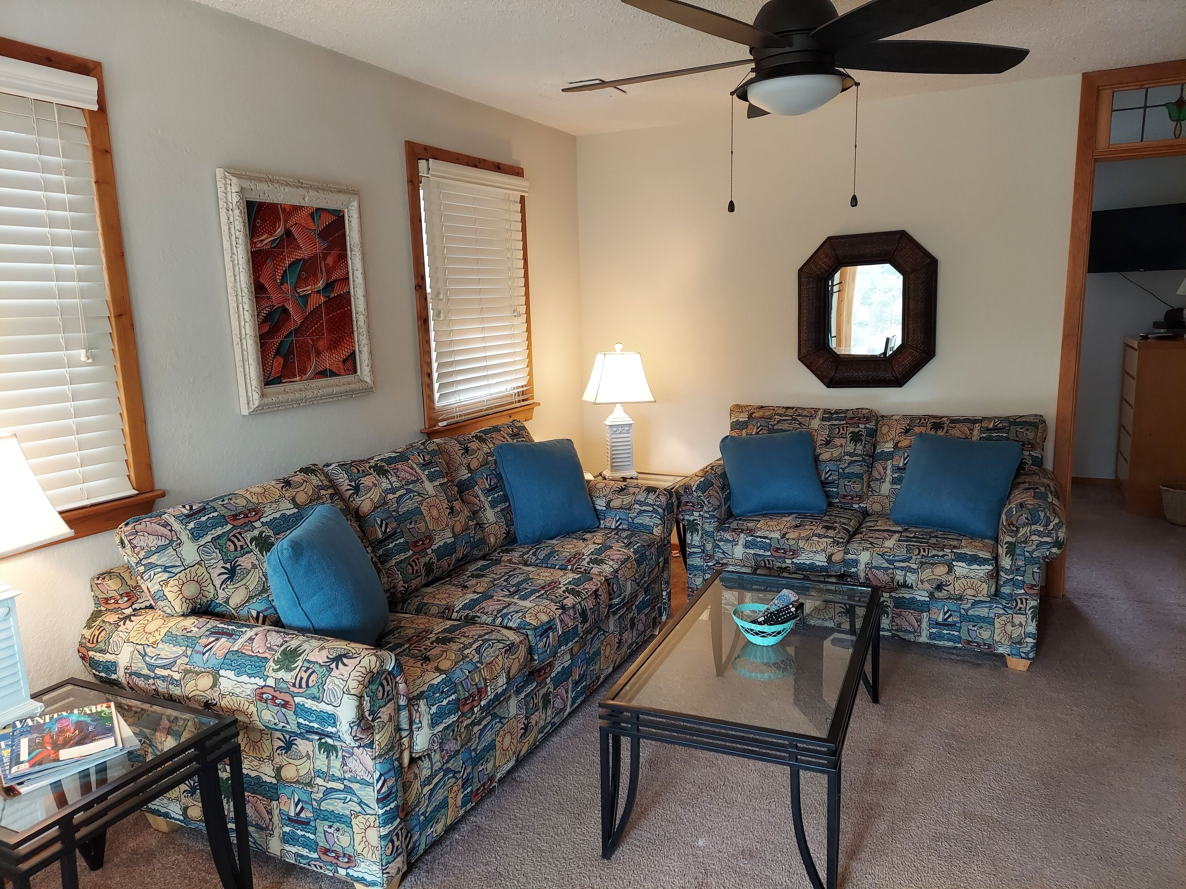 Otter's Pub-Fun & Relaxing On Canal-Big Dock & Great View-Kayaks-Pet Friendly