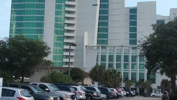 Parkering på området