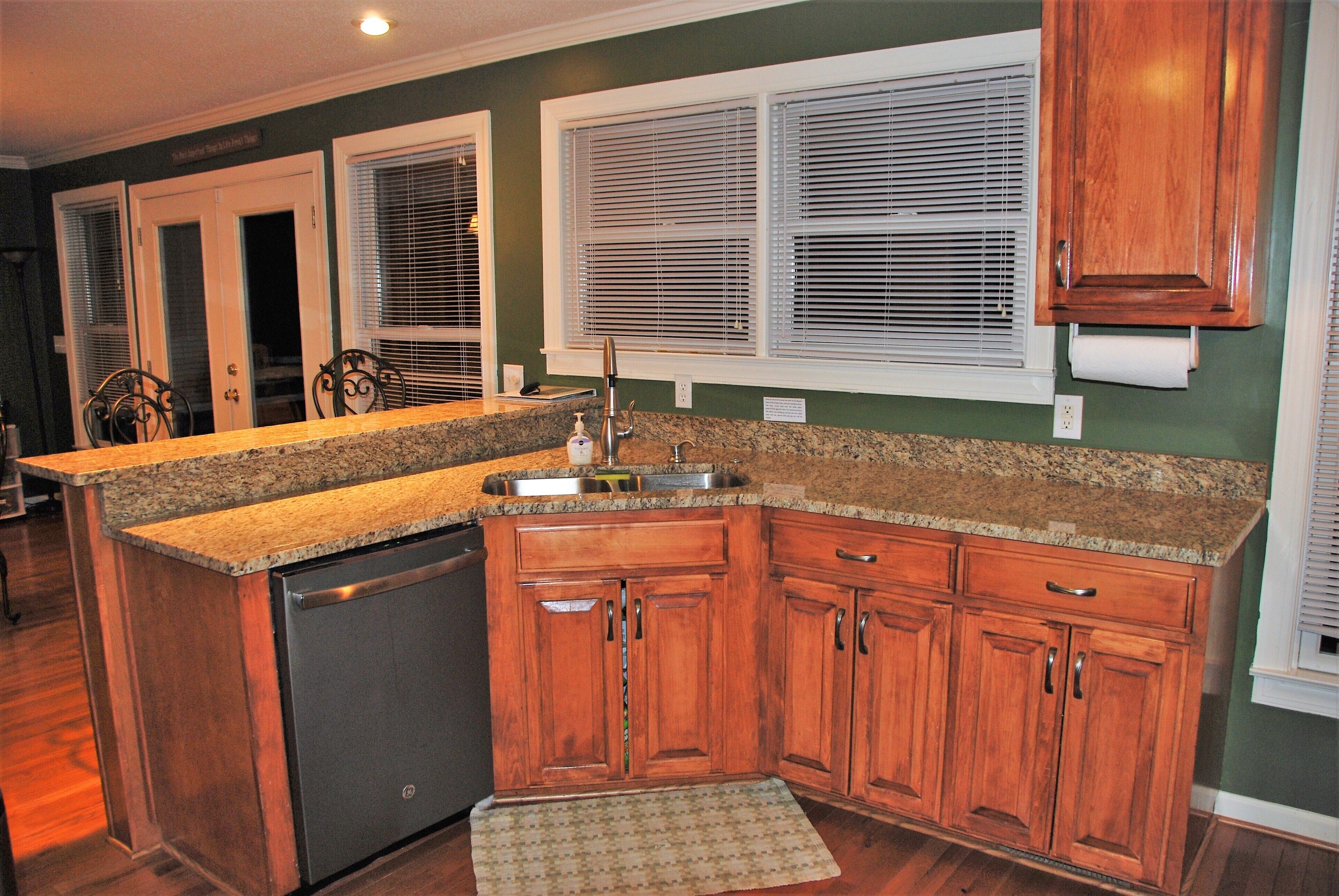 TN River House with Private Boat Ramp and Dock on Chickamauga Lake-Main Channel