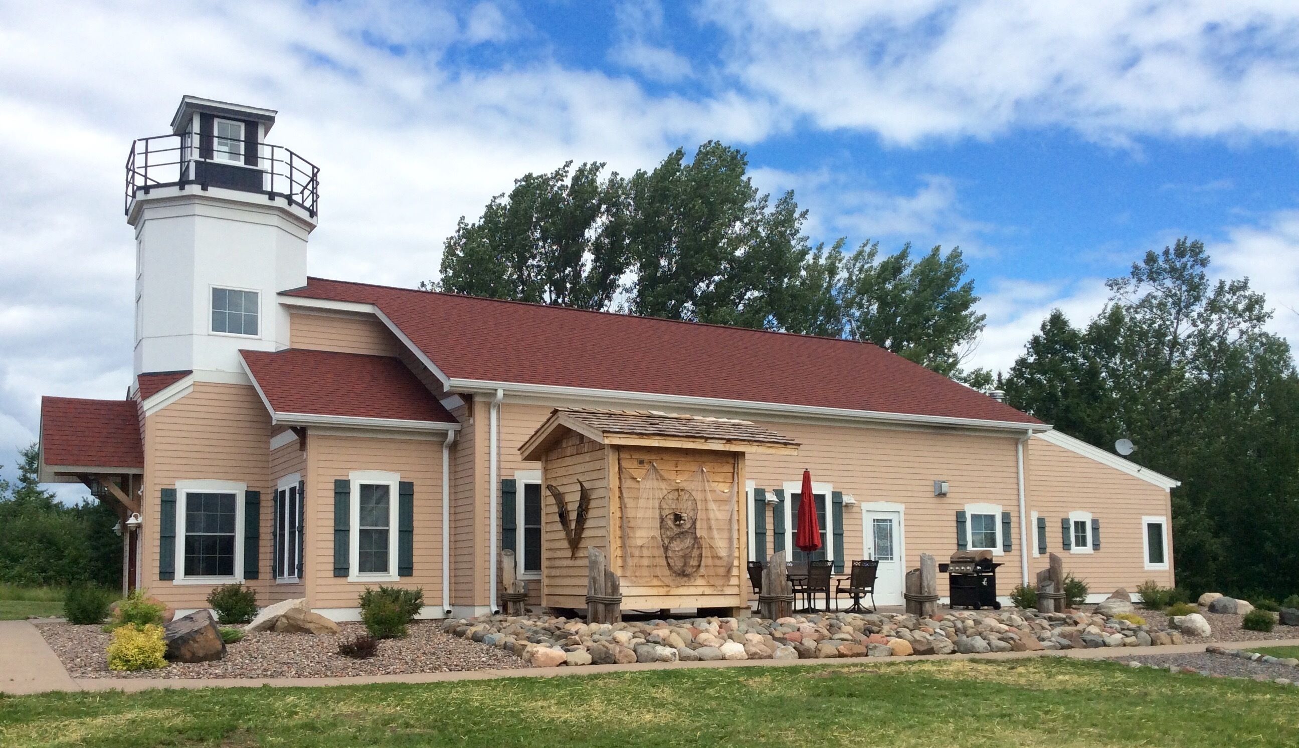 North Shore Lighthouse Suites ~ Fitzgerald Suite ~ With New Sauna