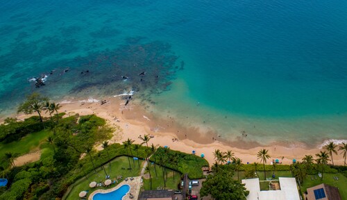 Stunning Two Story Townhouse located in Ekahi Village! 