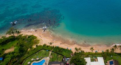 Stunning Two Story Townhouse located in Ekahi Village!