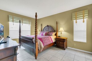 6 habitaciones, tabla de planchar con plancha y wifi gratis
