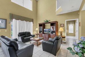 LCD TV, DVD player, ping pong - Work & Play Here-Gated Resort Villa-5 Masters-Private Pool-Free Wifi-Near Disney (Davenport)