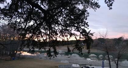 Boulderdash Cabin & RV Park