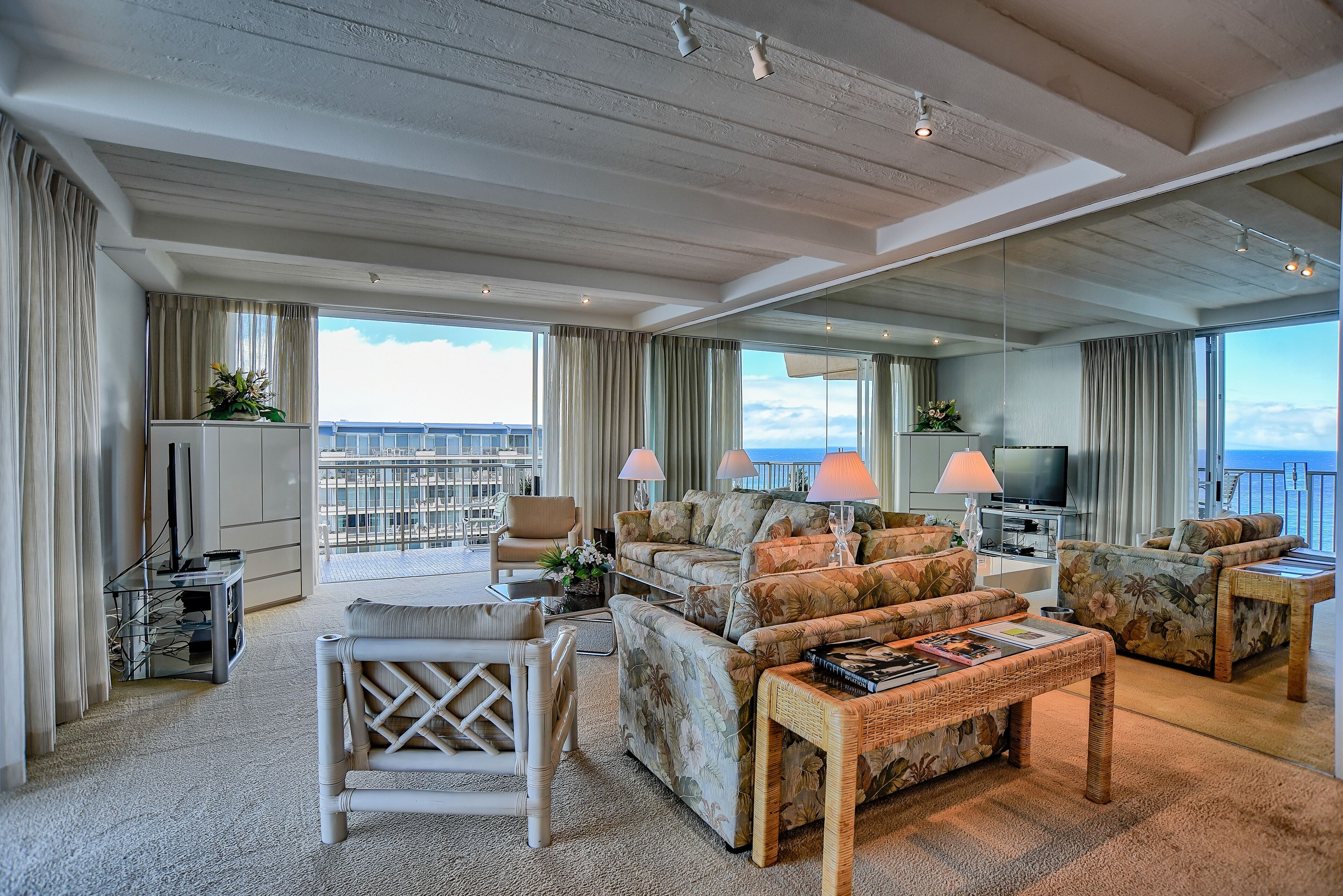 Picture of PENTHOUSE PREMIUM OCEAN FRONT 2B2B WHALER CONDO-180 DEGREE OCEAN VIEW ...