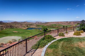 Property grounds - Golf, Swim, Zion National Park, ATV/Razor Dunes & Trails, Clean Air & Blue Skies (Washington)