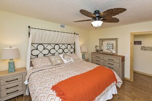 2 bedrooms, desk, iron/ironing board, free WiFi