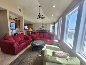 Top Floor Beach Front Living Room