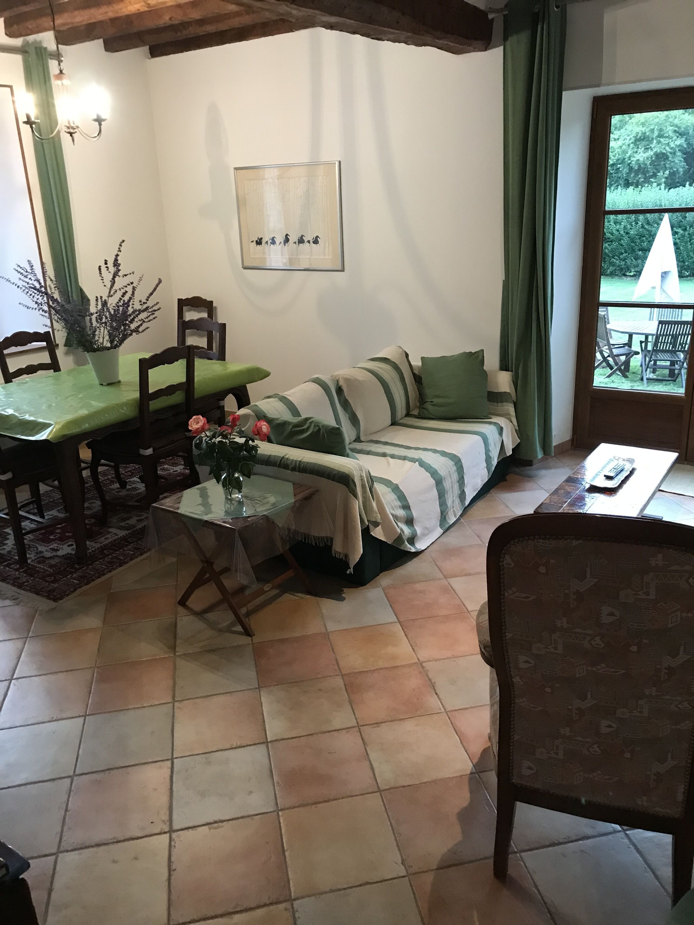 In a park with 5ha lake, Paris 80km