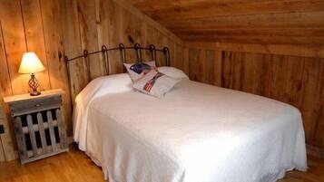 3 chambres, fer et planche à repasser, Wi-Fi, draps fournis