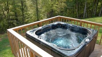Bain à remous extérieur