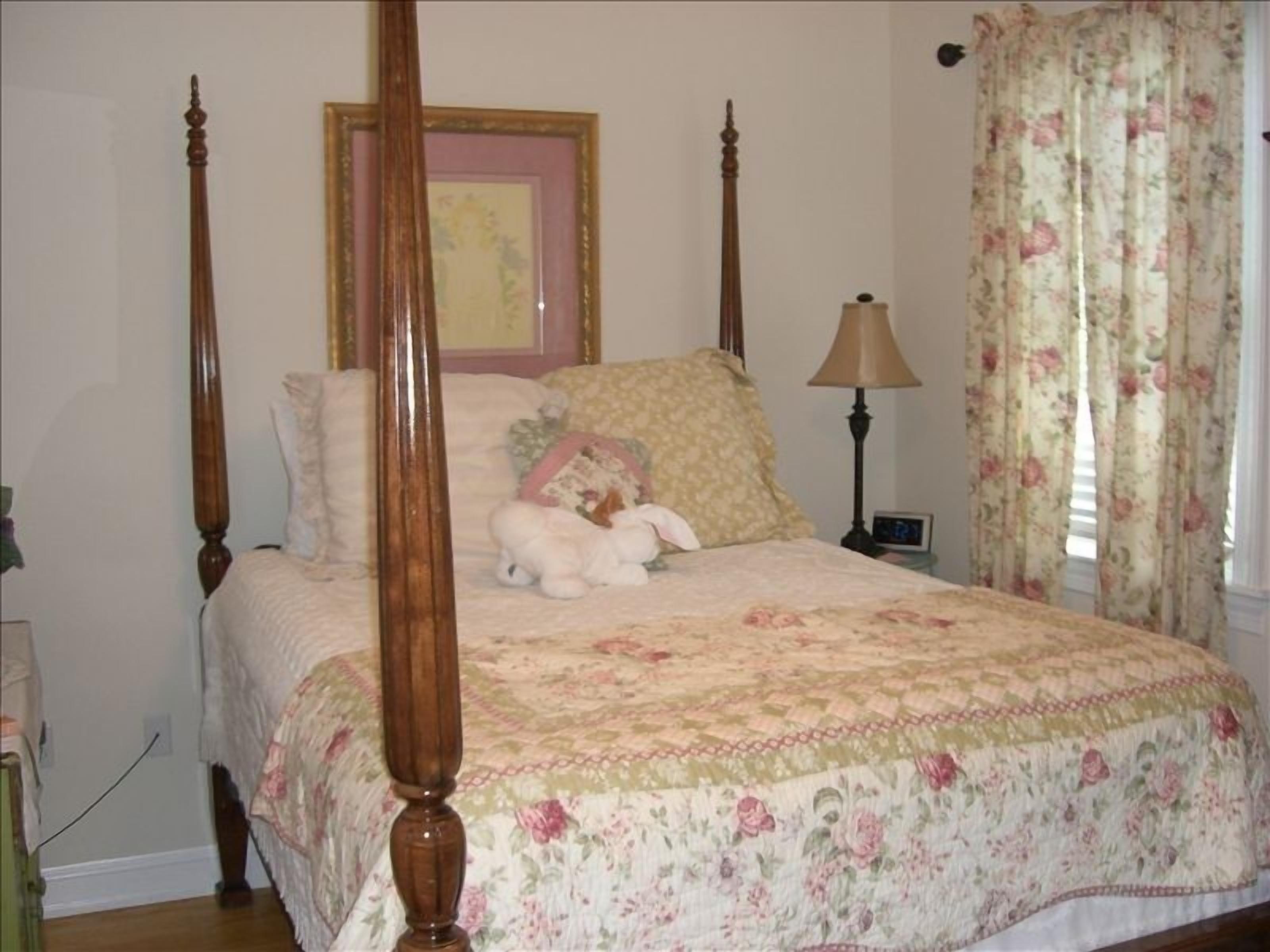 Charming, Clean Cottage: One Week Left for Summer 2023 - week of June 17th