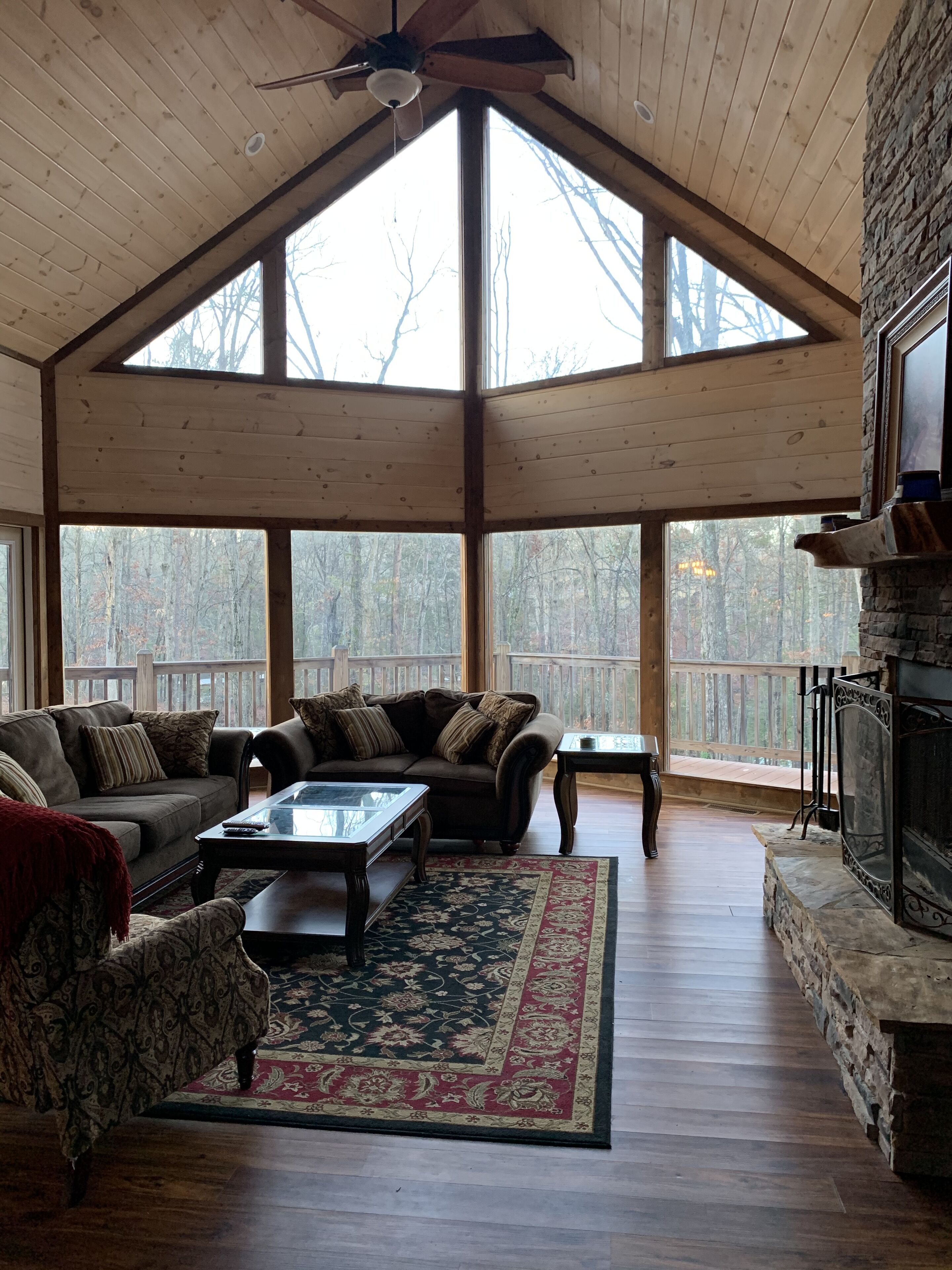 Custom Construction Lake House Cabin.  Perfect Multi-family Layout! New Dock!