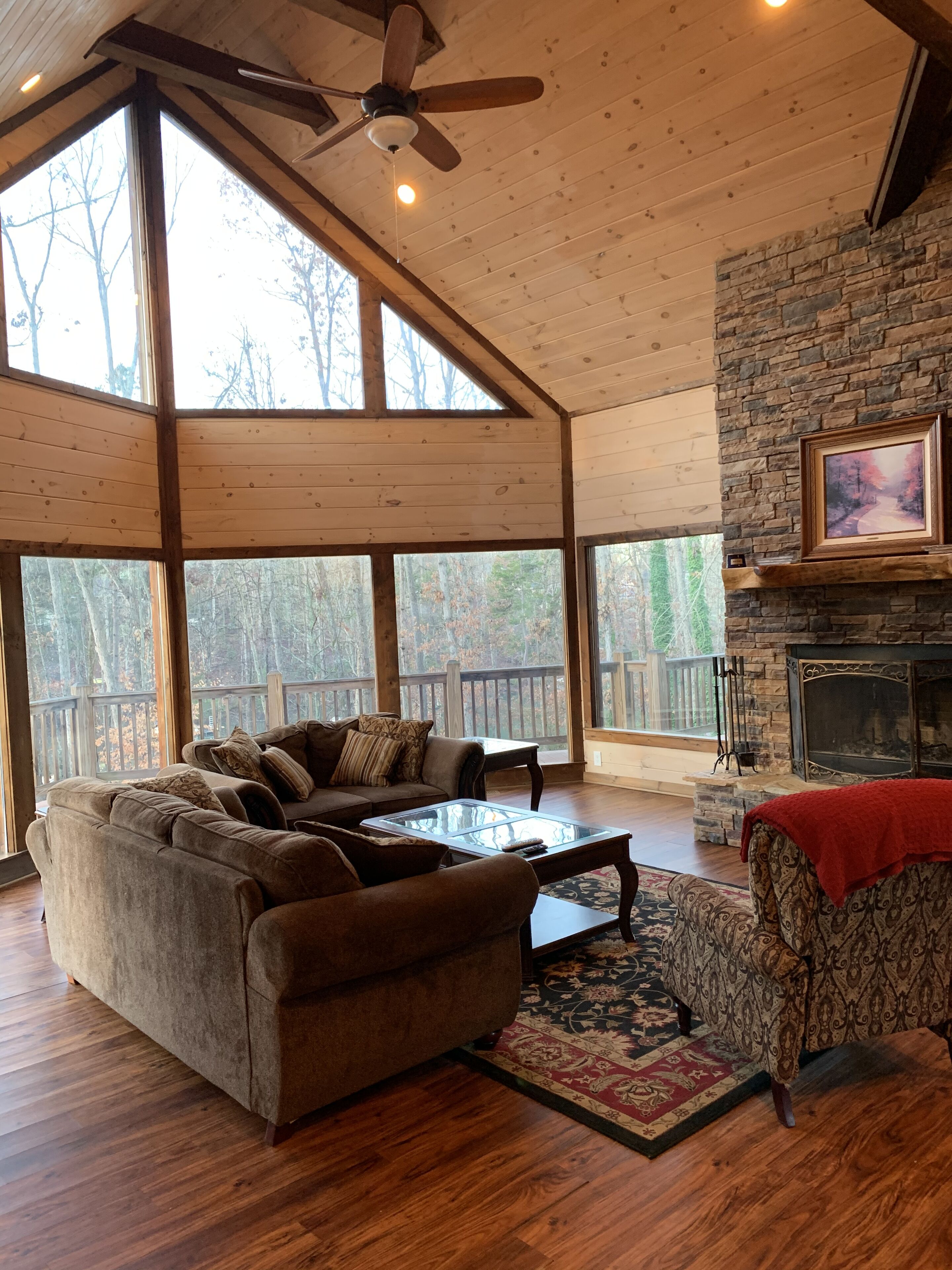 Custom Construction Lake House Cabin.  Perfect Multi-family Layout! New Dock!