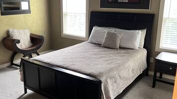 3 sovrum, strykjärn/strykbräda, gratis wi-fi och sängkläder