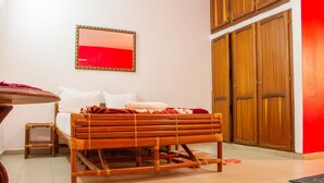 Studio | 9 bedrooms, WiFi (free), individually decorated, individually furnished - Residence Gogo Sara (Dakar)