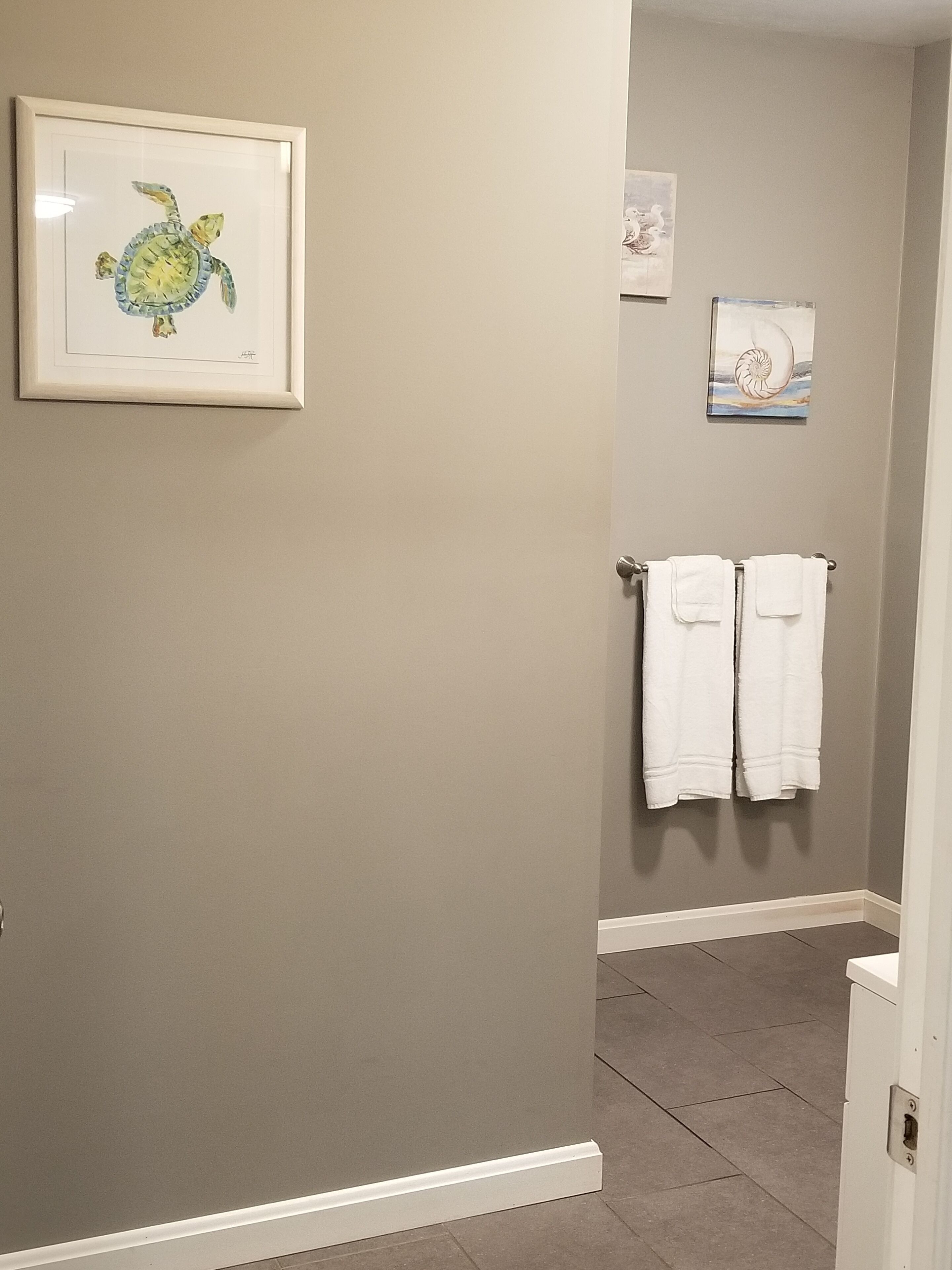 Beach themed cottage near Elk Creek 