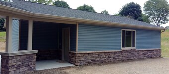 Beach themed cottage near Elk Creek