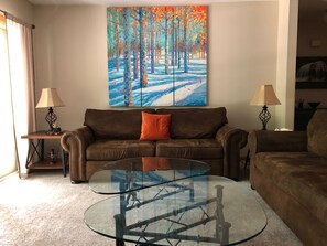Smart TV, fireplace, DVD player, books