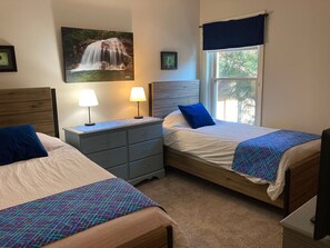 3 chambres, fer et planche Ă repasser, Wi-Fi gratuit, draps fournis