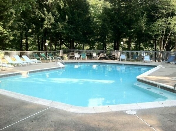 Piscine extérieure, piscine chauffée