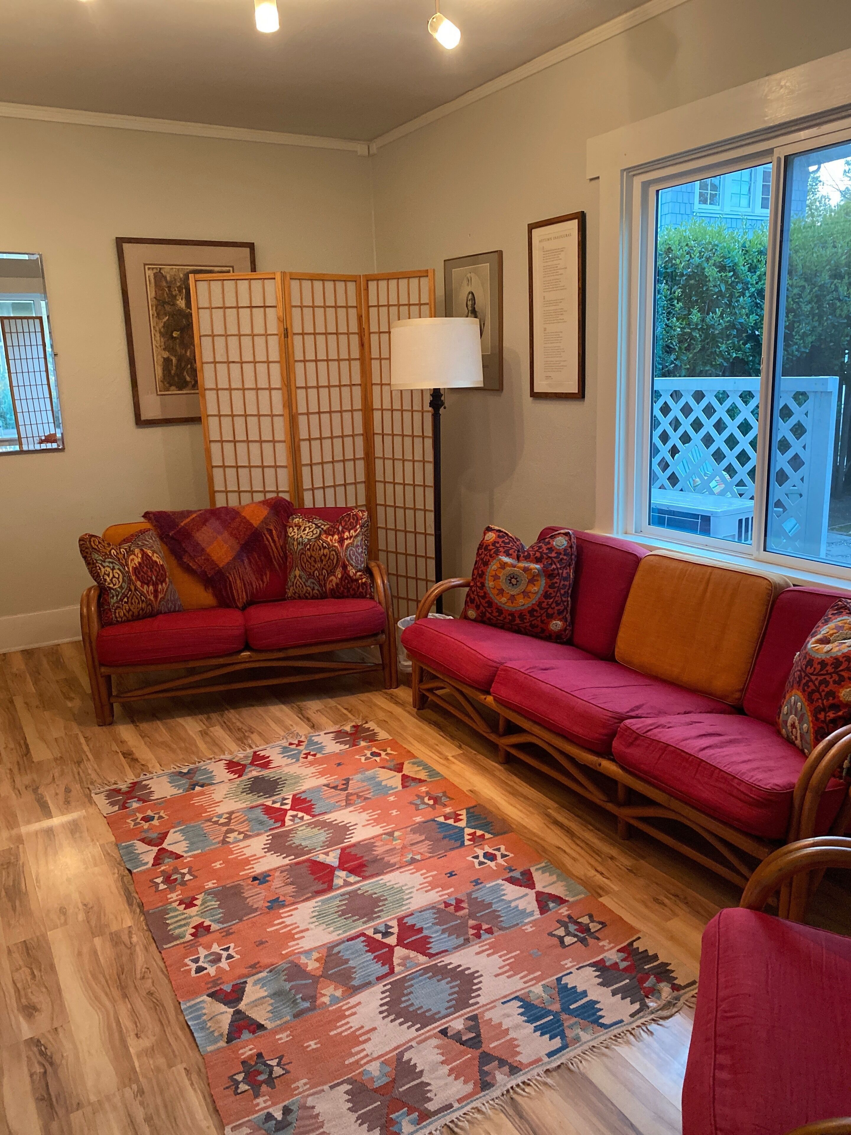 Classic Pasadena Neighborhood near everything