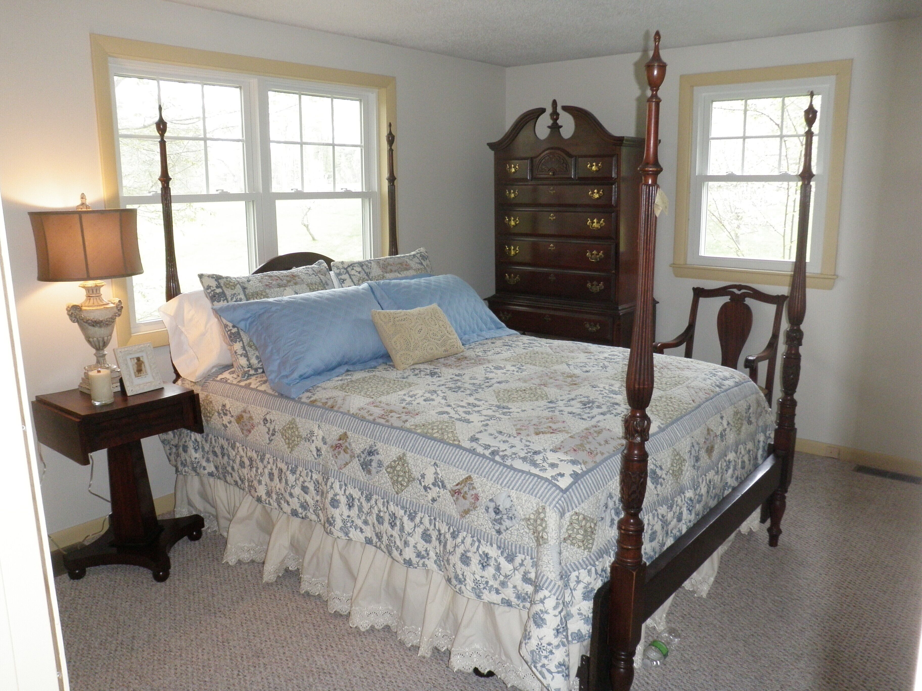 Whittemore Shores Cottage On Newfound Lake, Beach & Lake Access, Sleeps 8