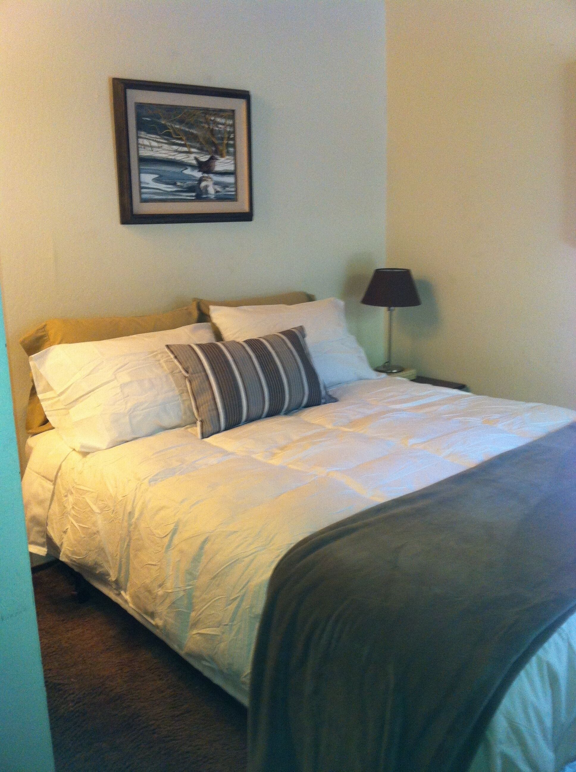 Clean And Comfortable Family Friendly Condo In Tahoe City, With Pool