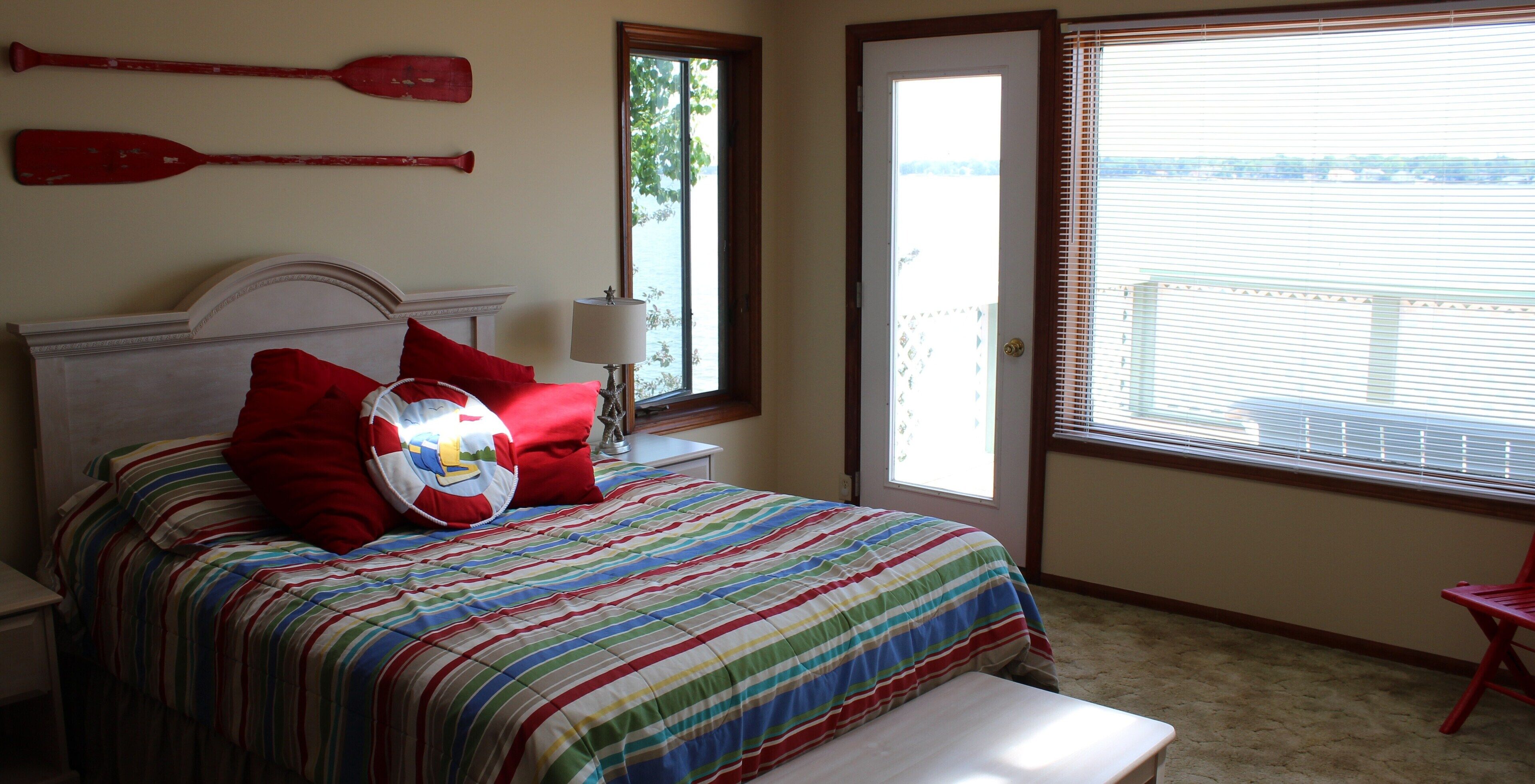 Macatawa Lake Side Cottage by State Park and Bike Trails