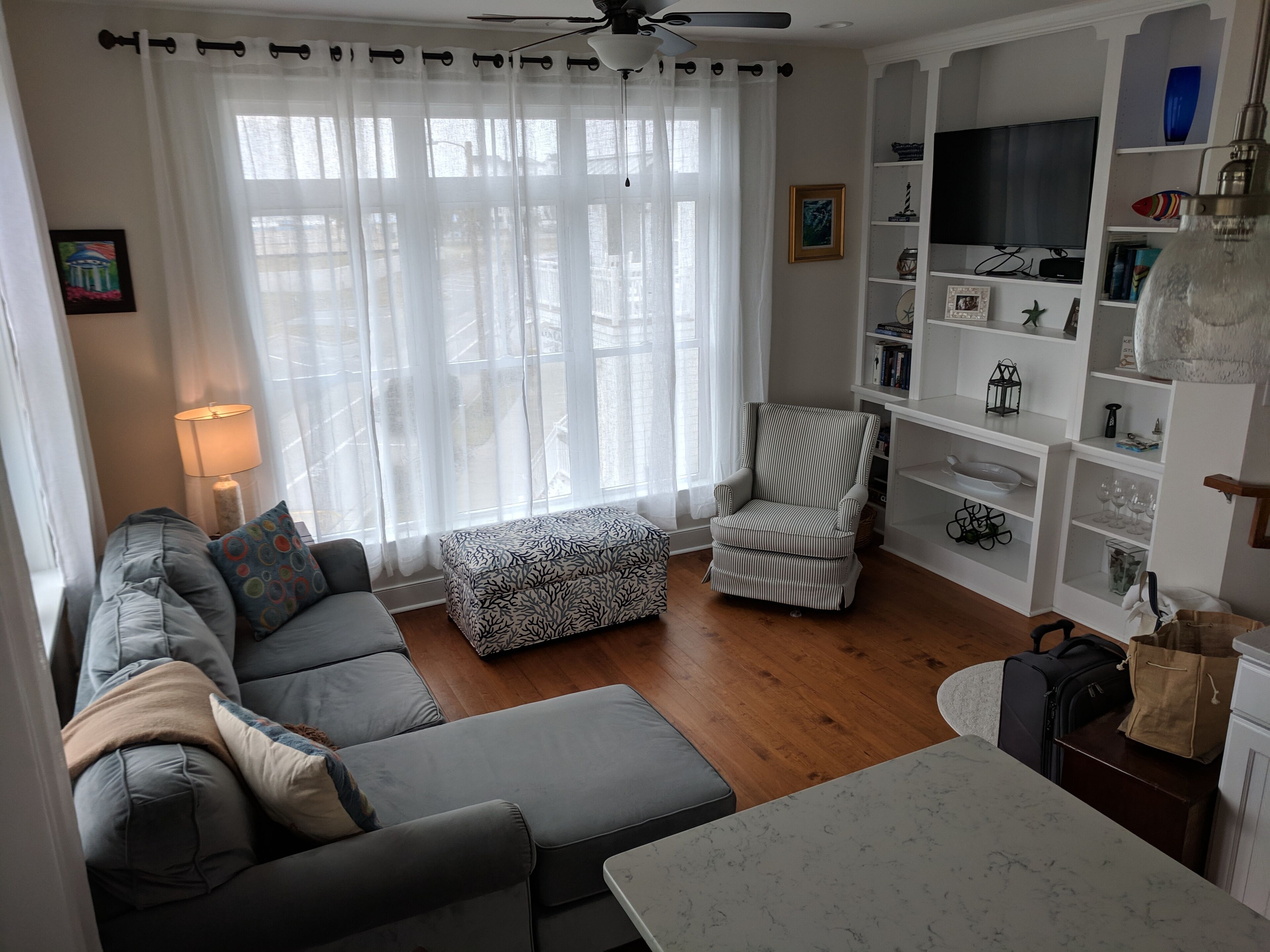  Ocean View Overlooking The Beach And Pool, Luxury Condo