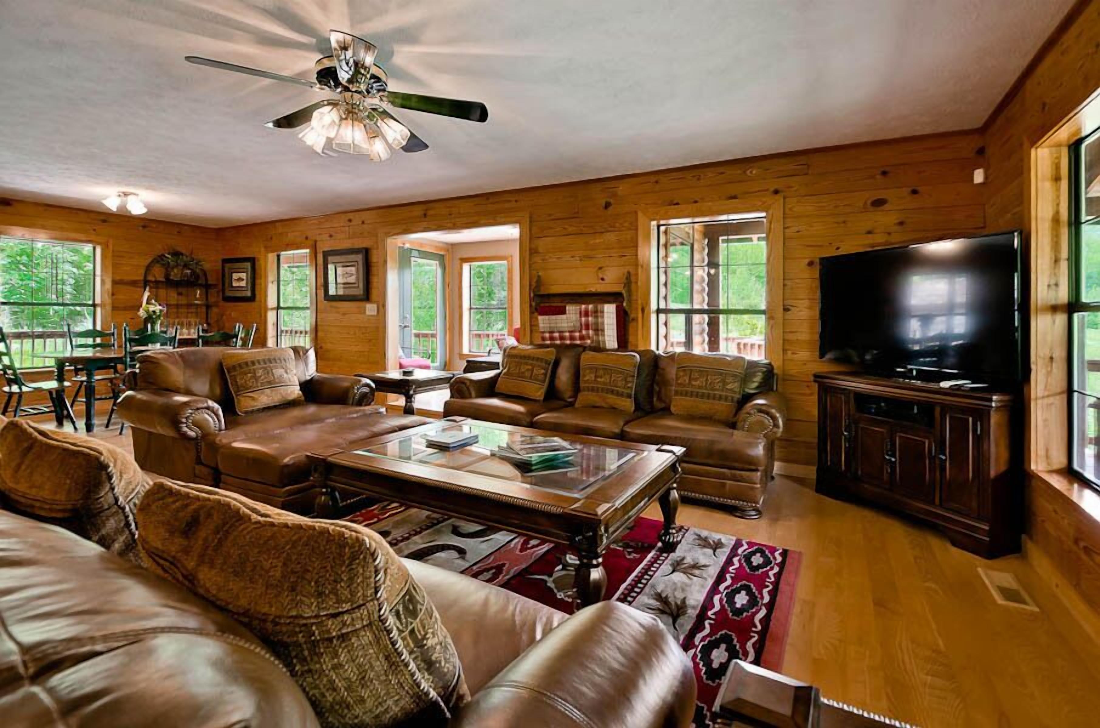 Explore, Play, Relax In This Charming Cabin Nestled Away On Steel Creek 