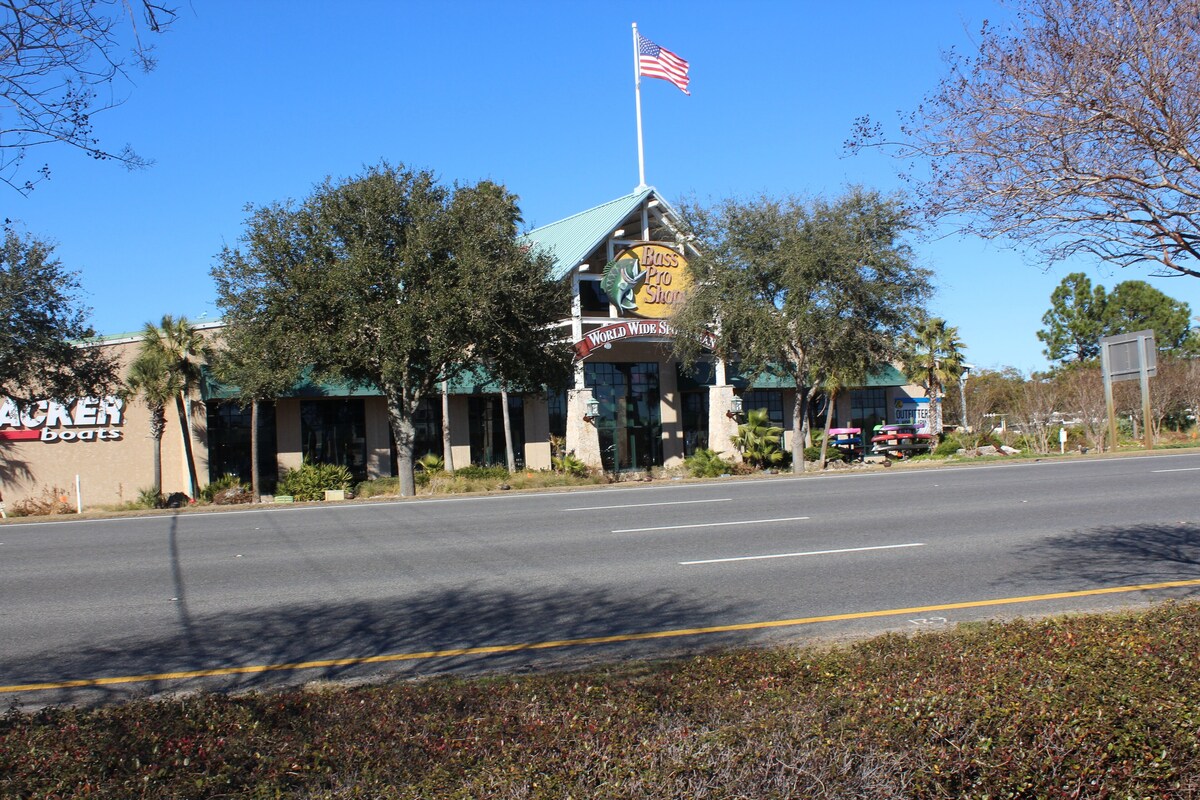 Photo 35 of BEACH COTTAGE 3BR, NEW GOLF CART W/HOUSE, PORCH SWING, 30 STEPS TO POOL, PETS!!!